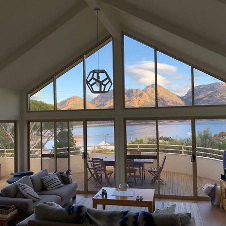 Вилла Freycinet Beach House Коулс-Бей Экстерьер фото