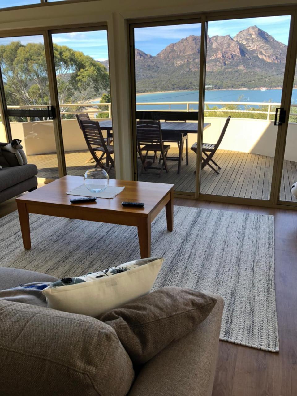 Вилла Freycinet Beach House Коулс-Бей Экстерьер фото